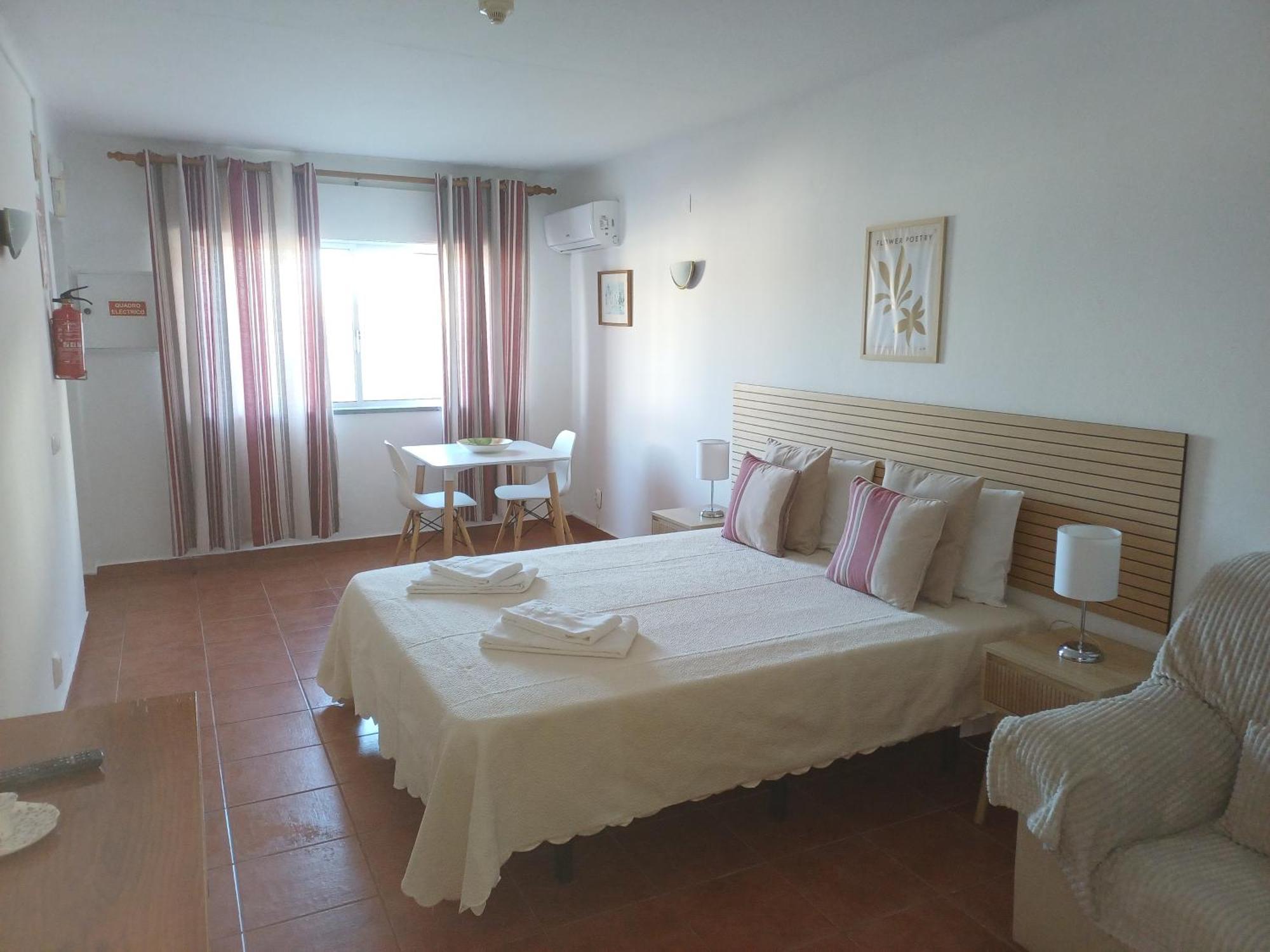 Apartamentos Salema Praia Club Zewnętrze zdjęcie